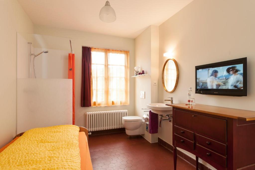 Kulturhotel Guggenheim Liestal Buitenkant foto